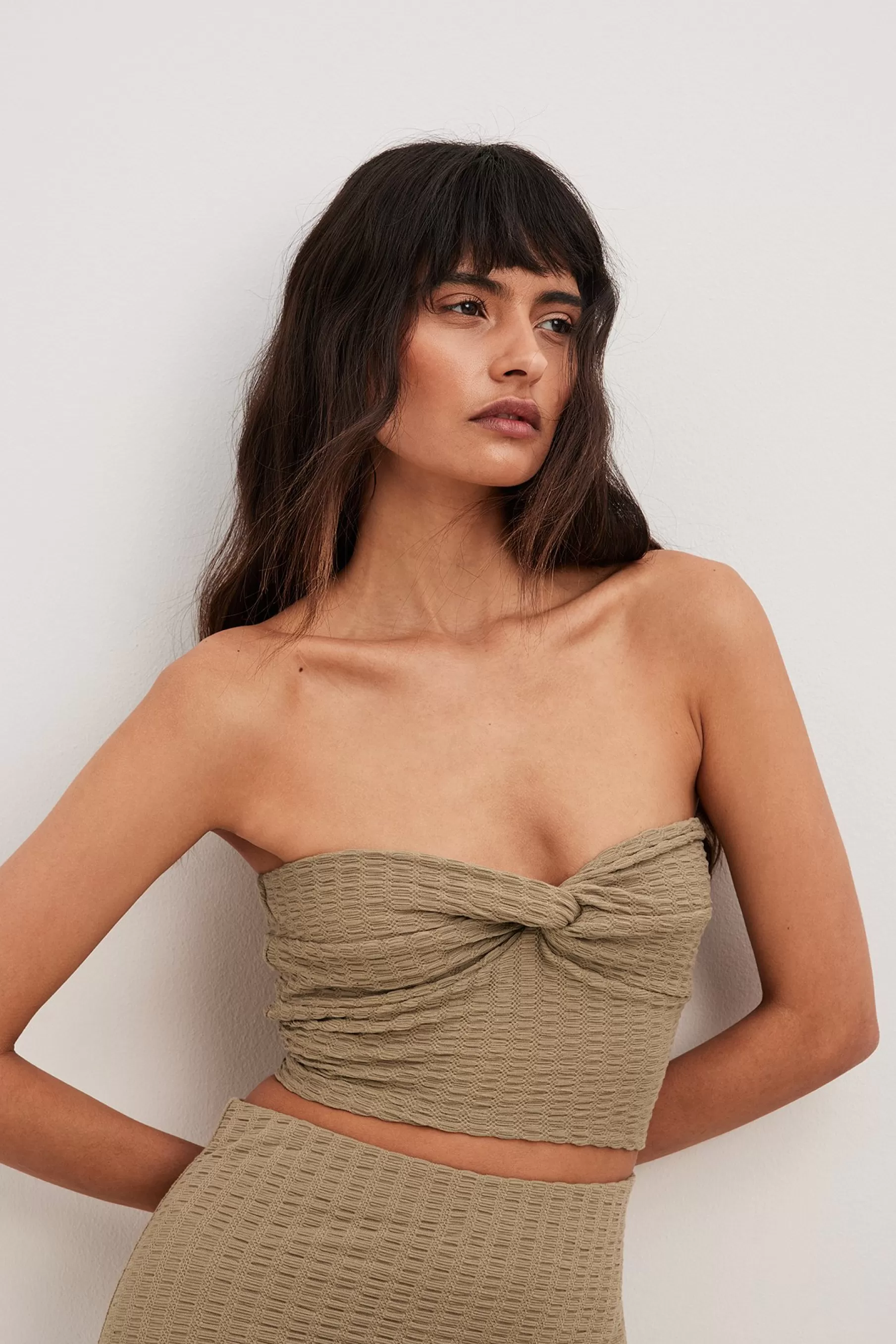 NA-KD Twist Structure Tube Top Beige