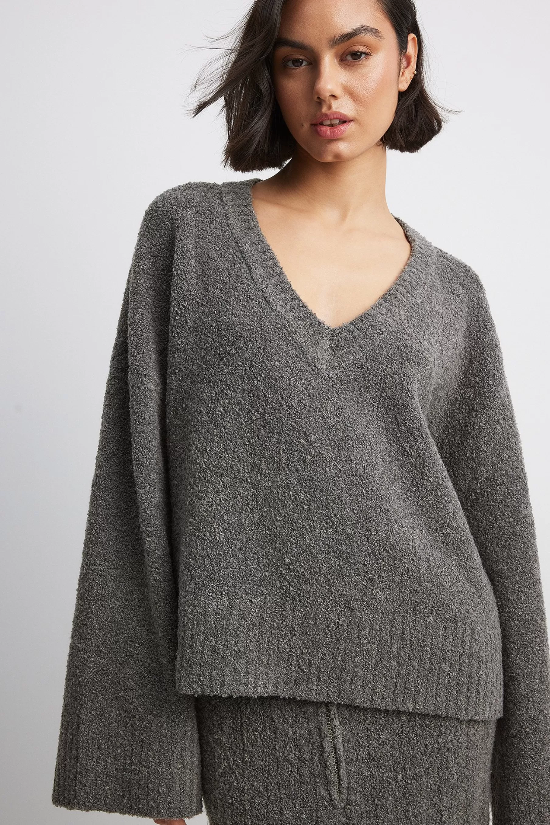 NA-KD V Neck Knitted Sweater Grey