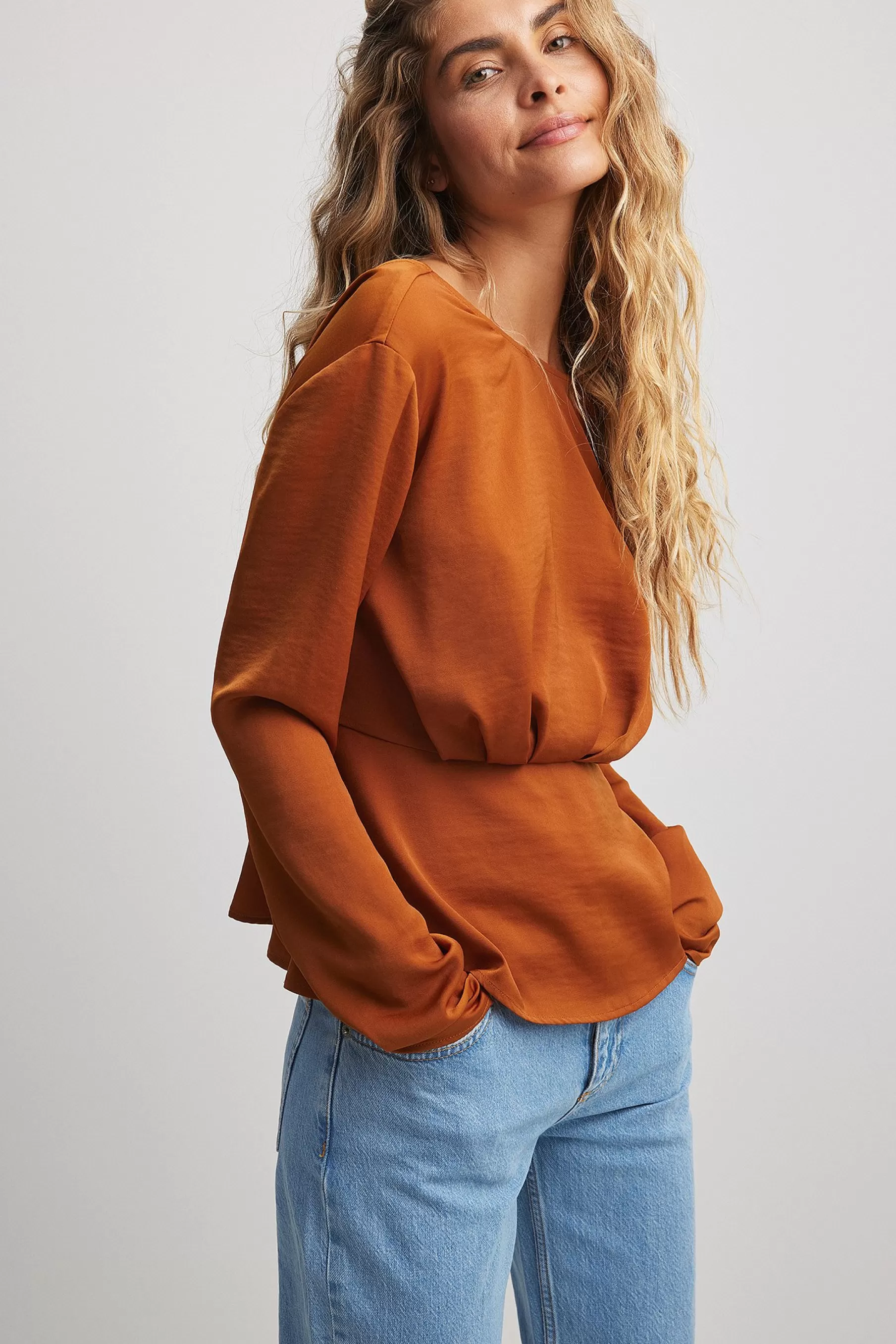 NA-KD V-back Draped Blouse Orange