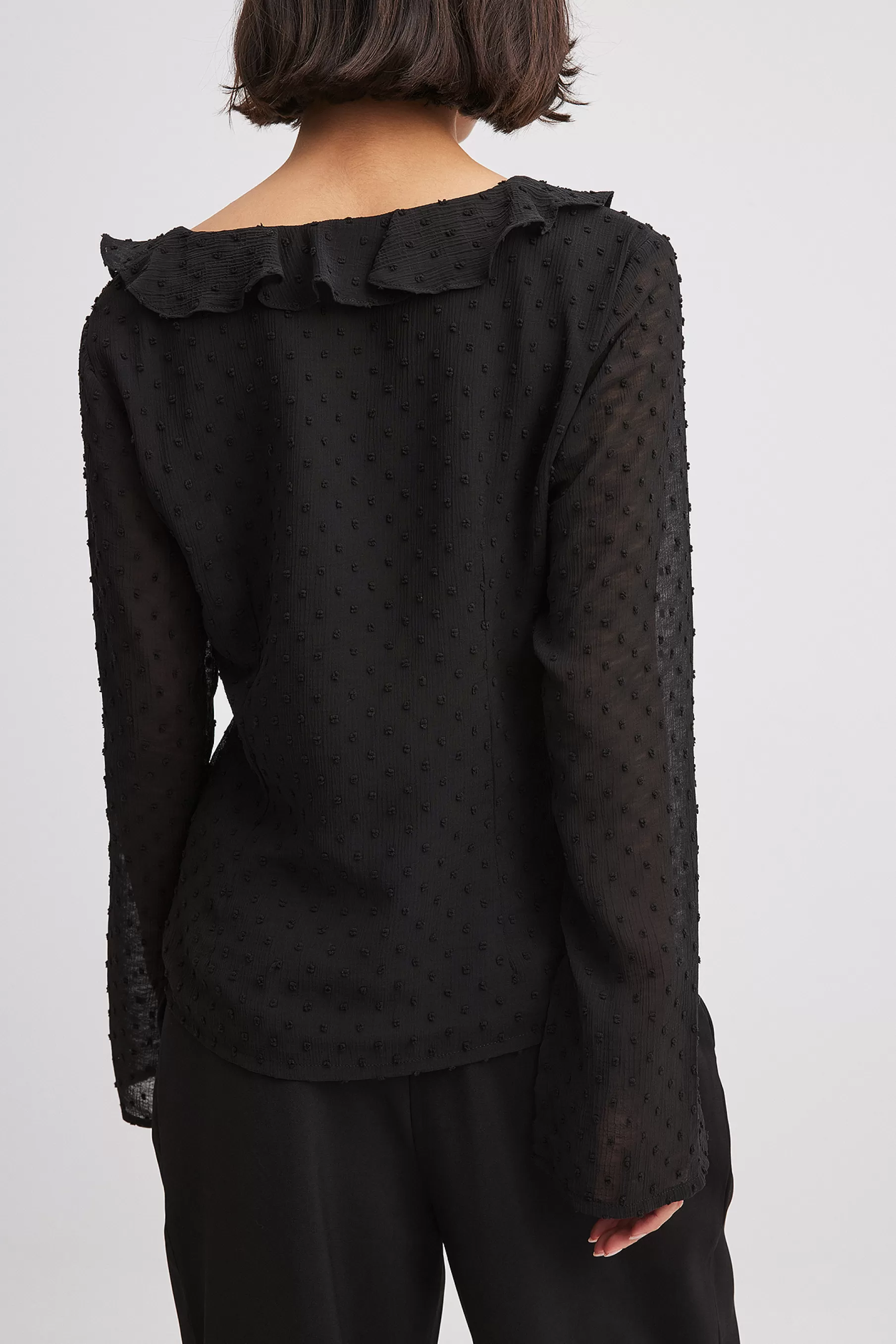 NA-KD V-neck Frill Blouse Black