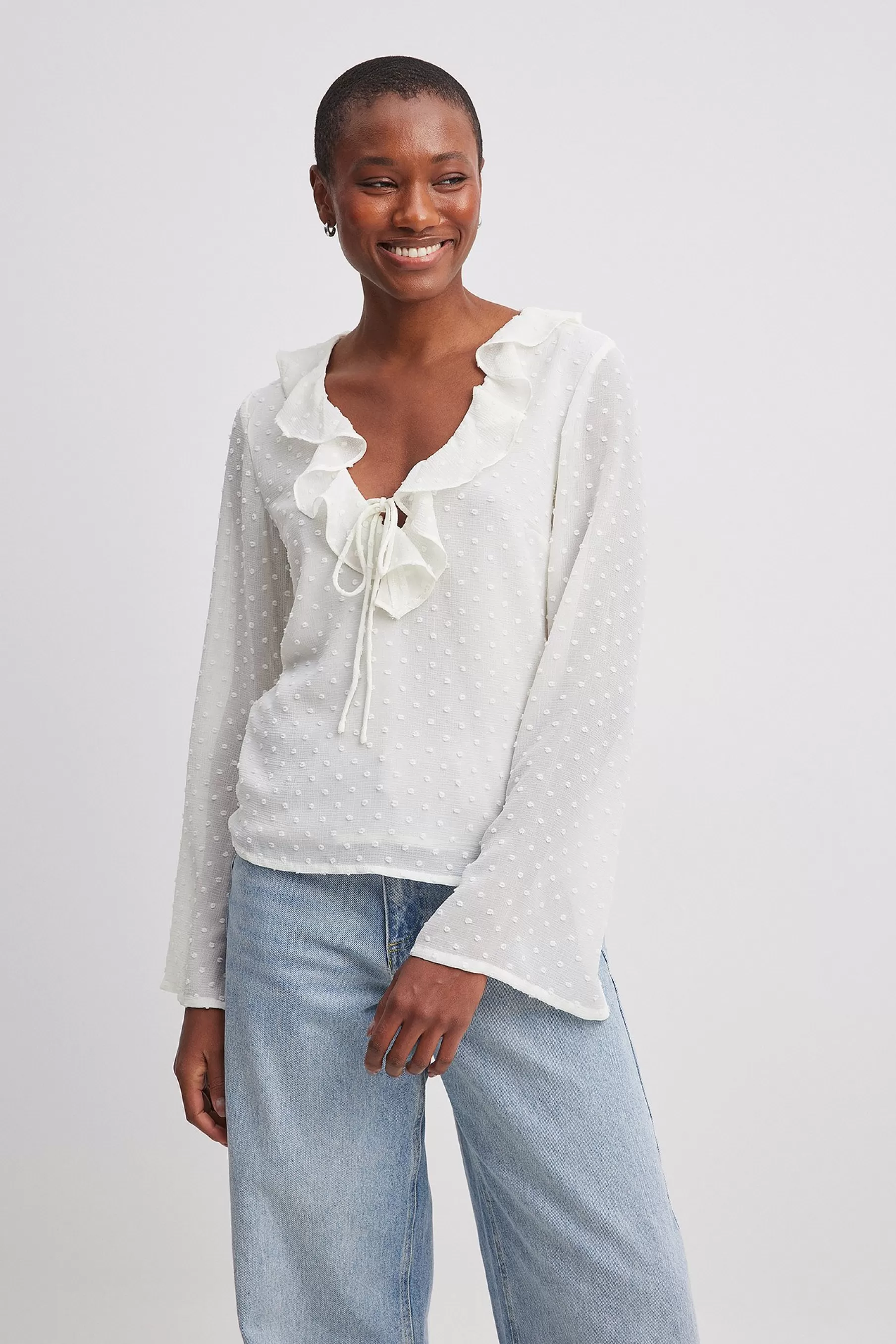 NA-KD V-neck Frill Blouse Offwhite