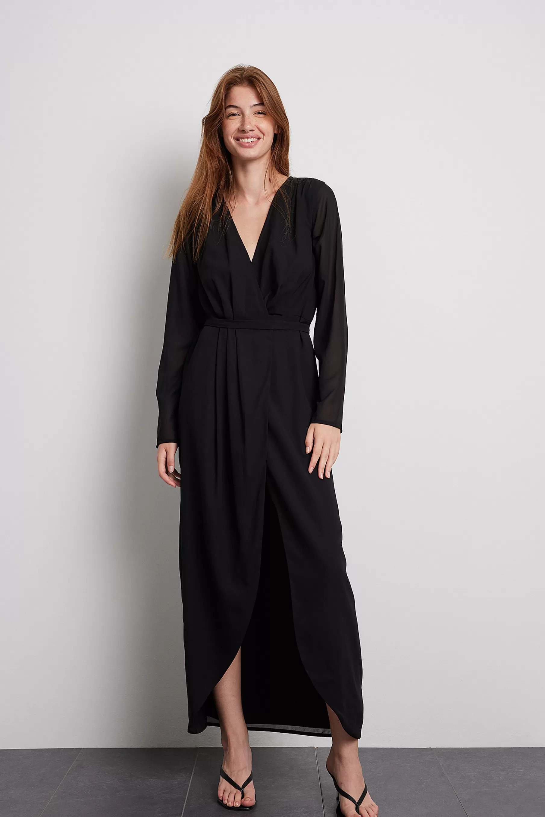 NA-KD V-neck Overlap Maxi Dress Black