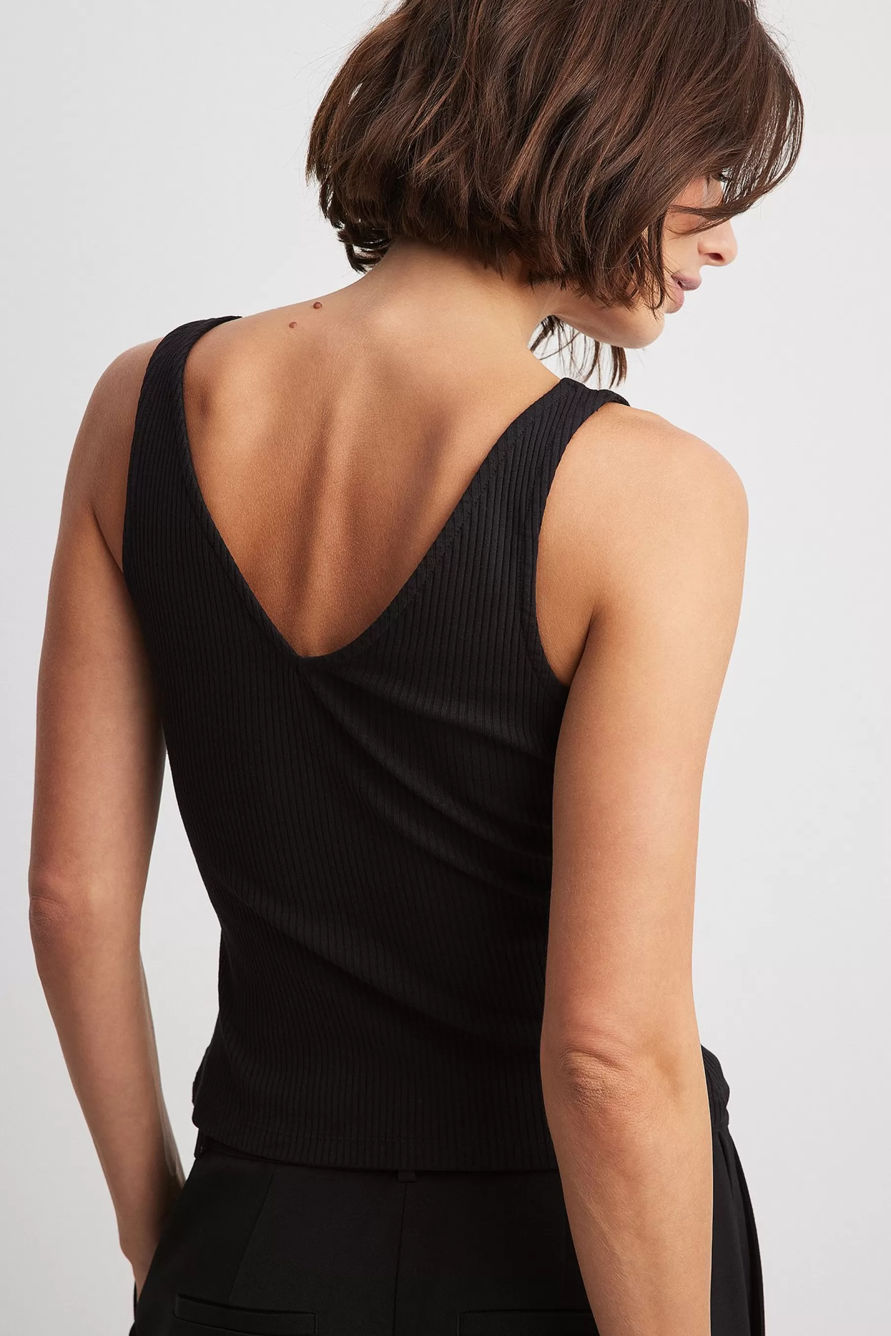 NA-KD V-Neck Rib Top Black