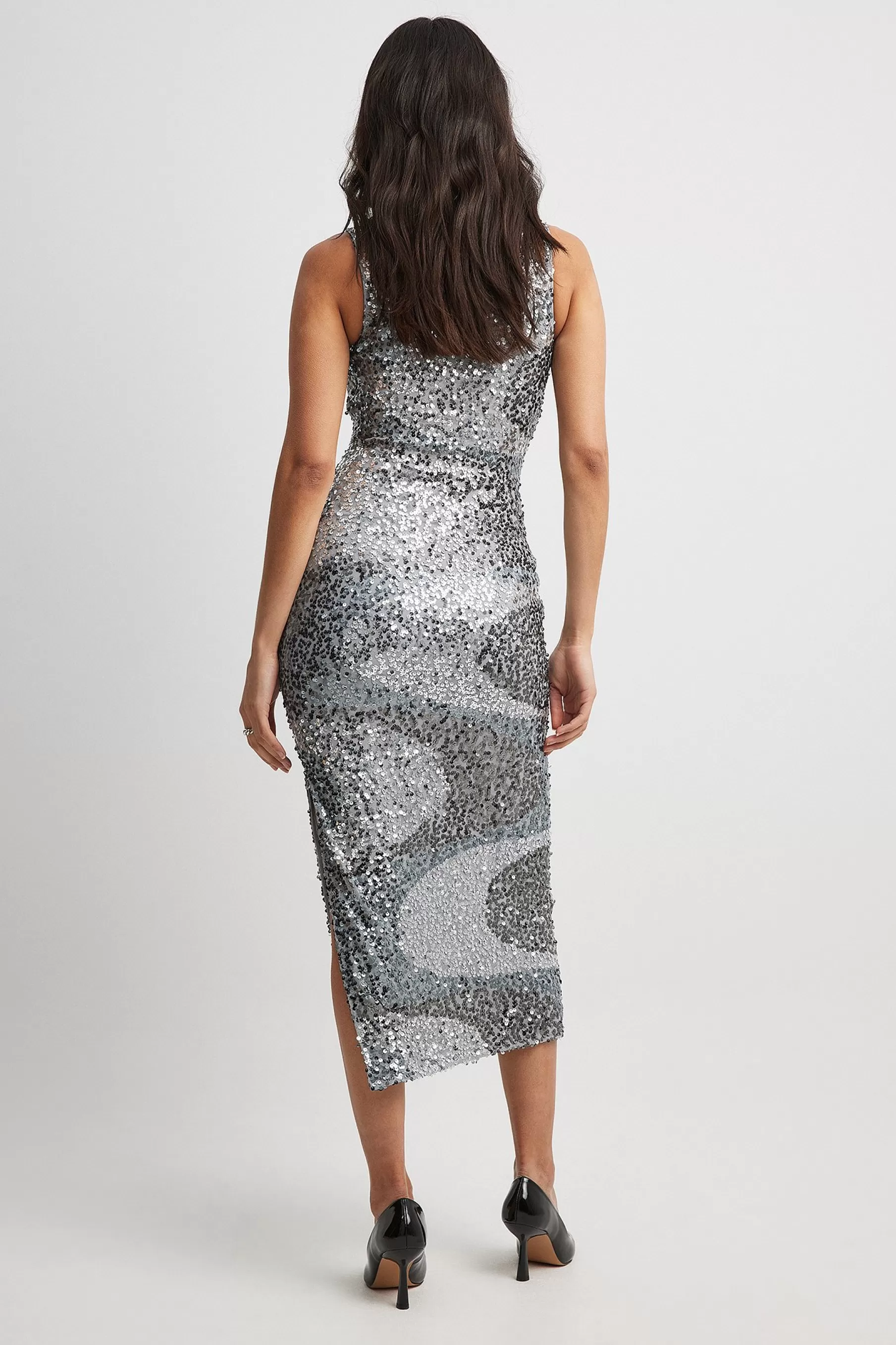 NA-KD Wavy Sequin Midi Dress Silver