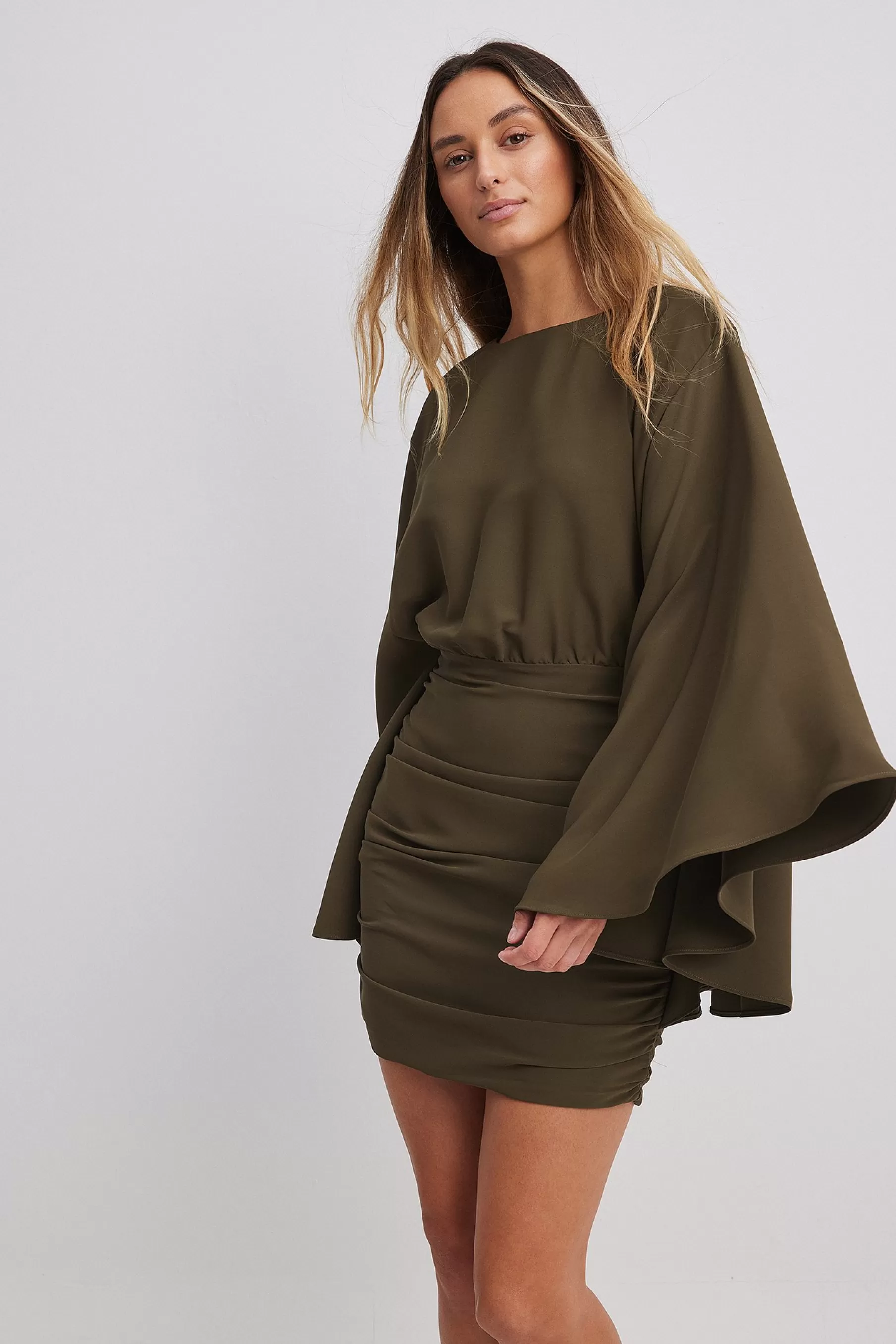 NA-KD Wide Sleeve Draped Mini Dress Green