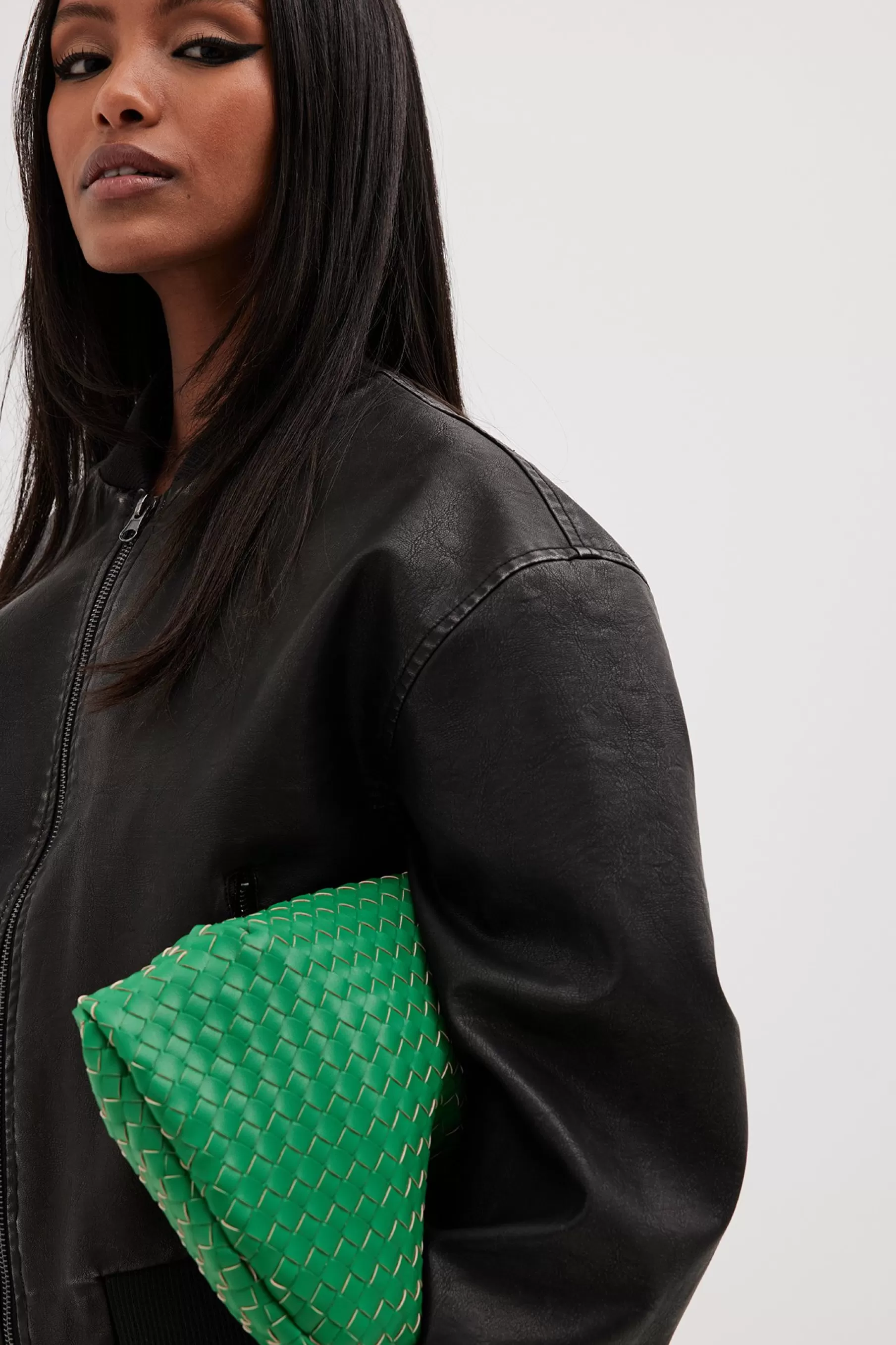 NA-KD Woven Rounded Shoulder Bag Green