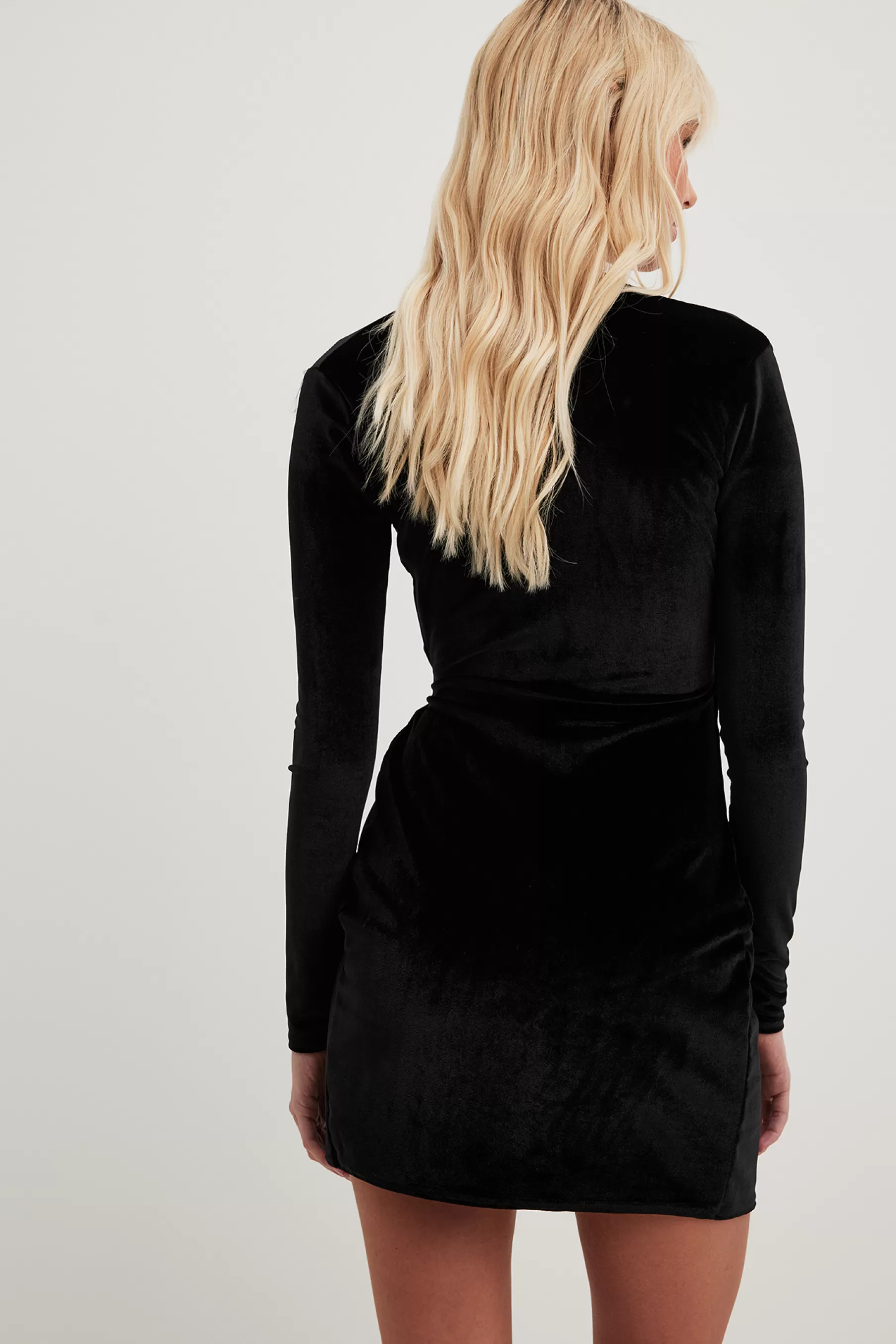 NA-KD Wrap Velvet Mini Dress Black